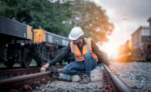 Jak zapewnić bezpieczeństwo przy projektowaniu bocznic kolejowych?