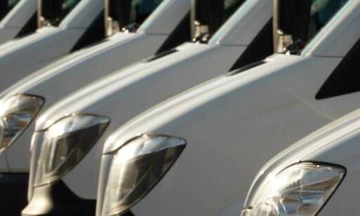 Jakie korzyści niesie zakup samochodu dostawczego z nowoczesnymi systemami bezpieczeństwa?