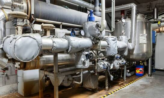 Wpływ agregatów wody lodowej na efektywność energetyczną w hotelach