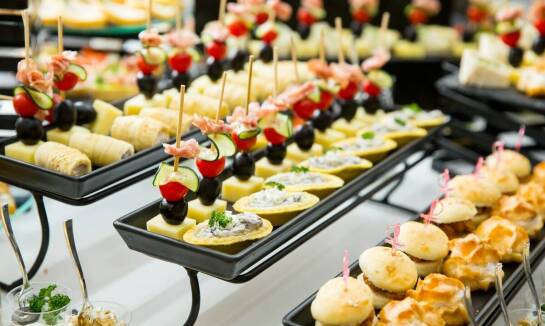 Catering kawowy na eventy – jak zapewnić doskonałą obsługę gości?