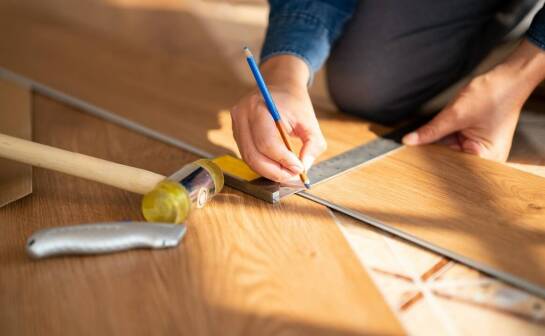 Bezpłatne pomiary i wyliczenia - dlaczego są istotne przy renowacji posadzek?