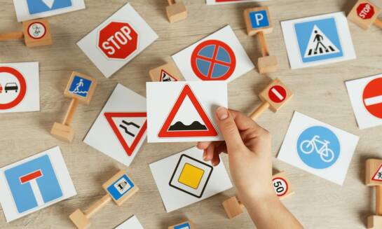 Jak efektywnie przygotować się do części teoretycznej kursu prawa jazdy?