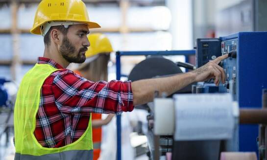 Dlaczego warto zdobyć doświadczenie zawodowe na cementowcach?