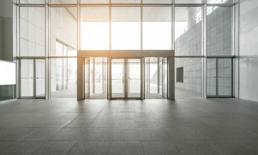 Wpływ kurtyn powietrznych na efektywność energetyczną budynku