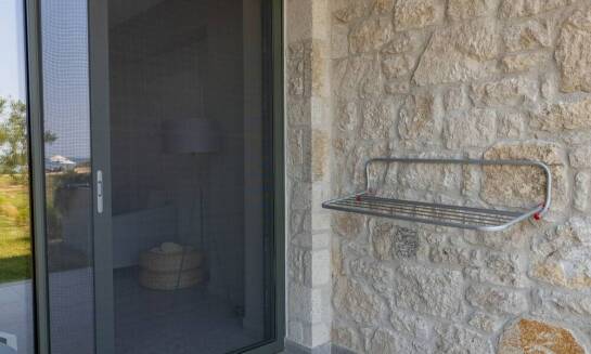 Jakie korzyści przynoszą kwatery z łazienkami w Rajcu Szlacheckim dla par?