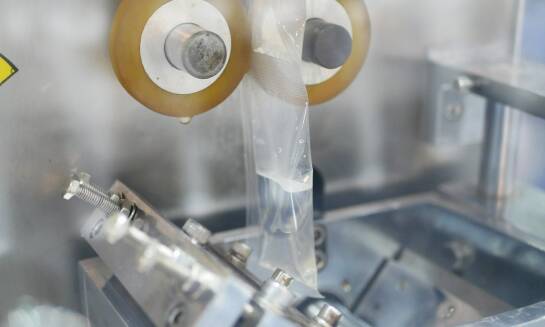 Wpływ klejenia na jakość i wytrzymałość opakowań