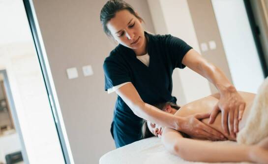 Efektywność terapii manualnej w leczeniu przewlekłego bólu pleców