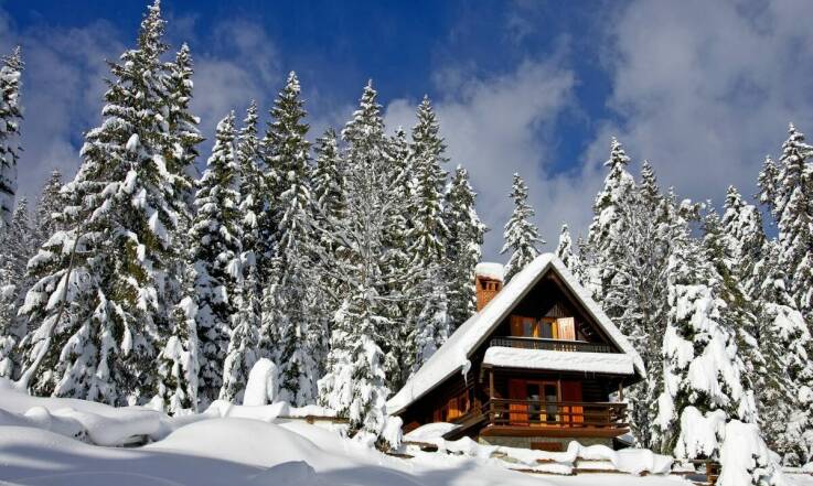 Wyciągi narciarskie blisko naszych noclegów – zimowe atrakcje