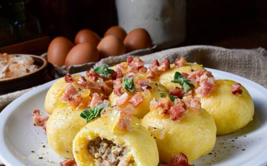 Zaskocz gości na imprezie podlaską babką ziemniaczaną - dlaczego warto?