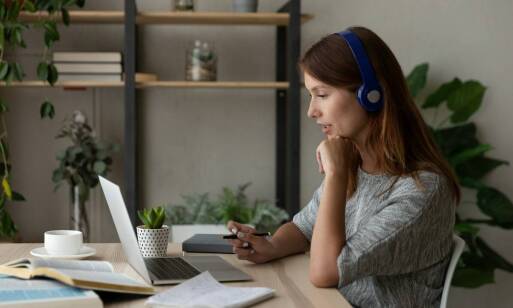 Jakie są kluczowe elementy sukcesu na studiach magisterskich przez internet?