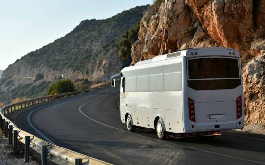 Busy do Belgii codziennie: Jakie udogodnienia oferują nowoczesne pojazdy?