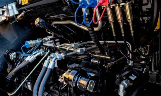 Jakie są etapy procesu naprawy siłowników podporowych?