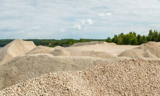 Jakie kruszywa budowlane wybrać do różnych zastosowań?