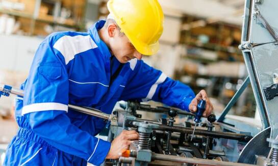 Dlaczego warto zlecić przenoszenie punktów wody wykwalifikowanym hydraulikom?