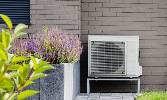 Jak pompy ciepła przyczyniają się do redukcji emisji CO2?