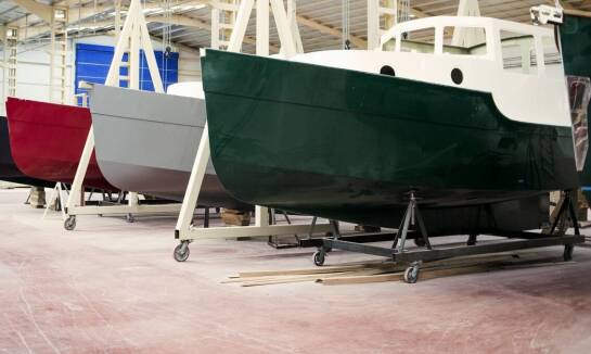 Zastosowania laminatów poliestrowo-szklanych w branży morskiej