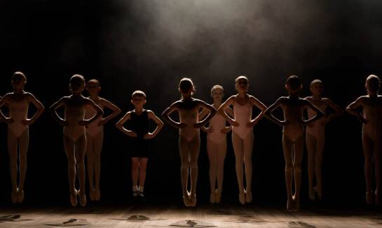 Jak kursy sportowe mogą wspierać rozwój kreatywności u dzieci i młodzieży?