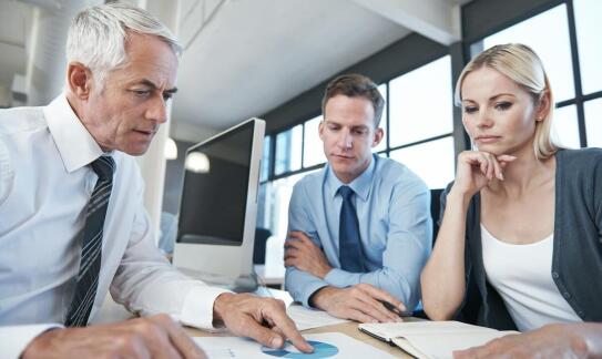 Jak kancelaria prawnicza doradza w sprawach restrukturyzacji firm?