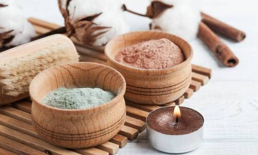 Odkryj moc proszku z drzewa sandałowego w kosmetykach do twarzy