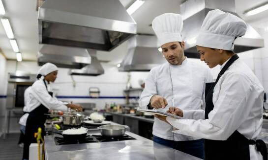 Jak wagi kalkulacyjne wspierają efektywność w gastronomii?