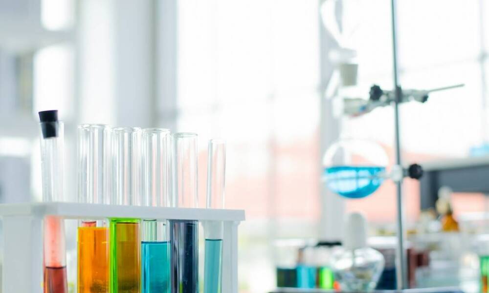 Dlaczego nasze odczynniki chemiczne są niezbędne dla laboratoriów badawczych?
