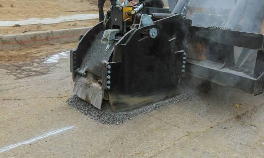 Jakie są zastosowania asfaltu na zimno w kontekście miejskiej infrastruktury?