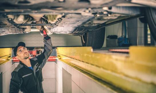 Wpływ regularnej konserwacji na żywotność przegubów napędowych