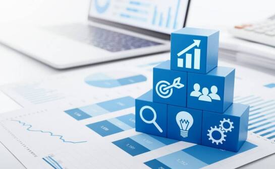 Jak skutecznie monitorować postęp prac dzięki zarządzaniu kontraktem?