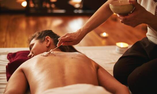 Tradycyjna japońska sztuka masażu Kobido dla zdrowia i urody