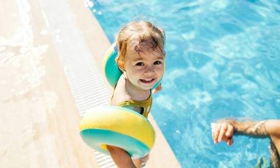 Nauka pływania dla dorosłych - jak pokonać lęk przed wodą?