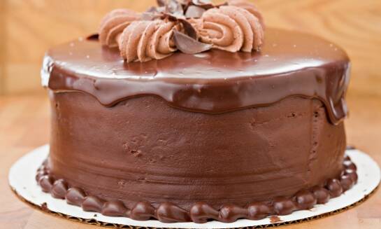 Wyjątkowe torty na zamówienie - jak cukiernia spełnia marzenia o idealnym deserze