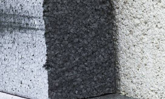 Drzwi zewnętrzne Sanok: Jakie materiały zapewniają najlepszą izolację termiczną?