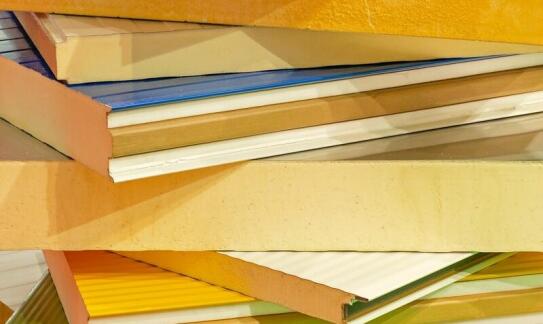 Zastosowanie materiałów ociepleniowych w budownictwie przemysłowym