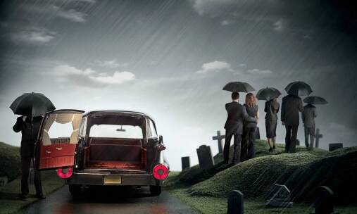 Jak wybrać trumnę, nie przekraczając budżetu?