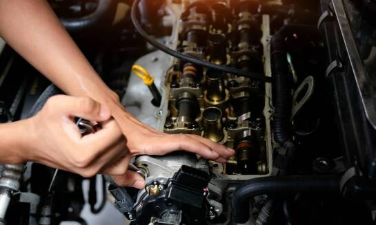 Jakie są koszty zaniedbania wymiany kompletu rozrządu?