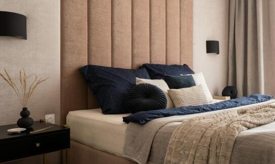 Zalety stosowania moltonu na stół w lokalach gastronomicznych