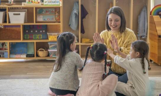Rola terapii pedagogicznej w Warszawie w budowaniu samooceny uczniów