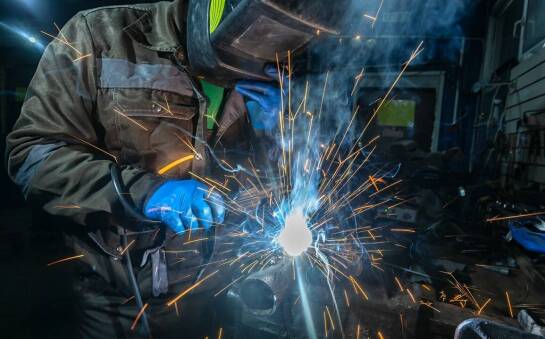 Jak spawanie aluminium przyczynia się do trwałości konstrukcji auta?