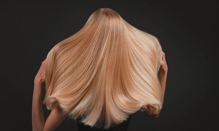 Jak fryzjerzy z Łodzi wykorzystują nowoczesne technologie w procesie koloryzacji?