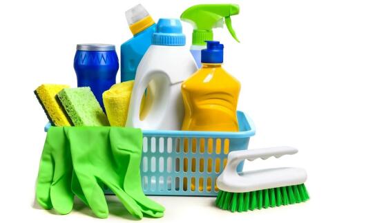 Jakie są standardy jakości dla płynów do dezynfekcji powierzchni?