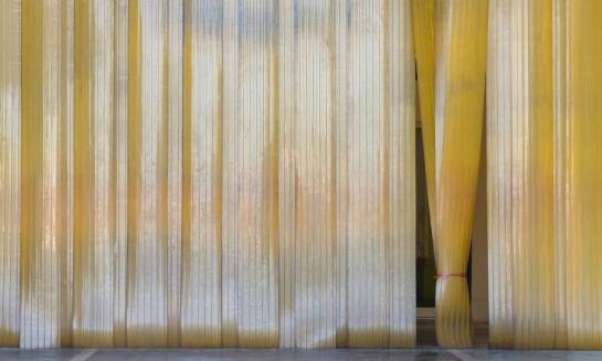 Najważniejsze zalety zastosowania kotar przemysłowych w chłodniach