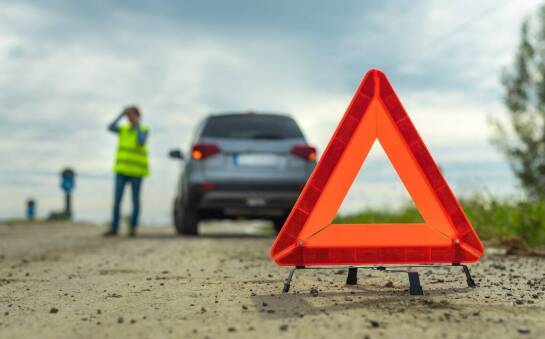 Wybór pomocy drogowej – kluczowe aspekty dla kierowców