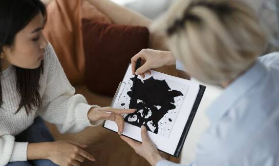 Psychoterapia Gestalt: kluczowe elementy podejścia terapeutycznego