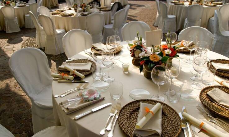 Organizacja wesela krok po kroku: od wyboru sali po realizację przyjęcia