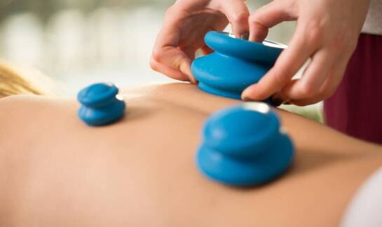 Na czym polega terapia bańkami chińskimi i kiedy warto ją zastosować?