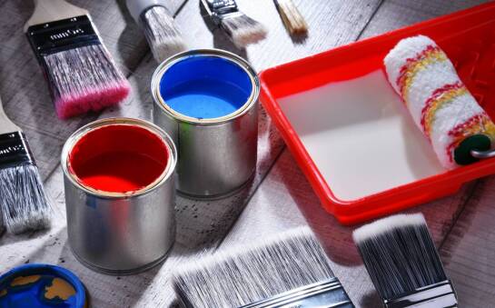 Jakie akcesoria są niezbędne w każdej lakierni samochodowej?