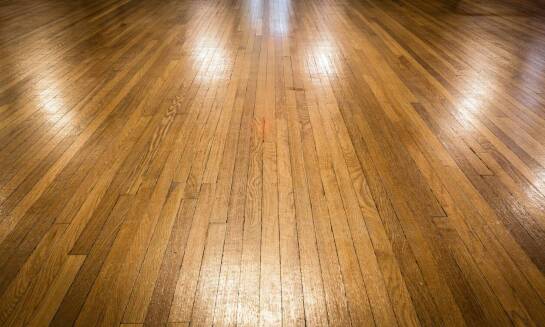 Wpływ impregnacji na estetykę i funkcjonalność podłóg w przestrzeniach komercyjnych