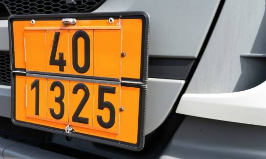 Bezpieczeństwo przede wszystkim: jak dobrać odpowiednią belkę ostrzegawczą do dostawczaka?