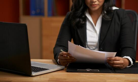 Jak adwokat może pomóc w rozliczeniu darowizny przy podziale majątku?