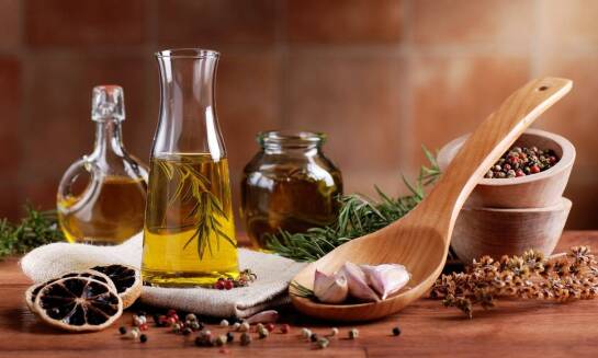 Dlaczego warto wybrać sos czosnkowy od profesjonalnego producenta?